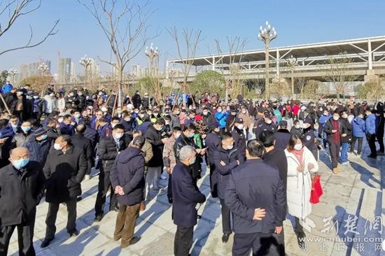 地鐵開通當日。_副本.jpg.jpg